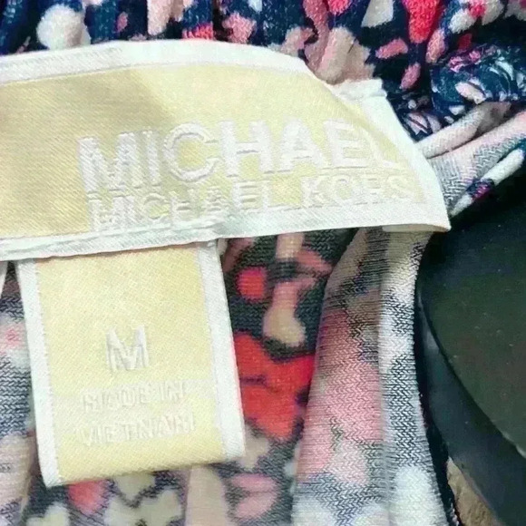 MICHAEL KORS Floral Midi Halter Chain Neck
Sleeveless Dress Size Medium - Picture 10 of 16